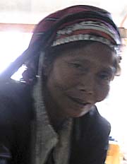 Akha Woman in Muang Sing by Asienreisender